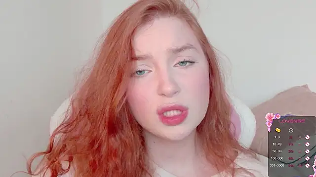 Snapshot of cinnabon_girls chatting on March 4, 2026, 12:02 pm cinnabon girls online show from March 4, 2026, 12:02 pm