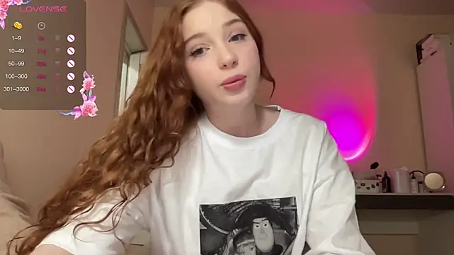 Snapshot of cinnabon_girls chatting on January 26, 2025, 3:47 pm cinnabon girls online show from January 26, 2025, 3:47 pm