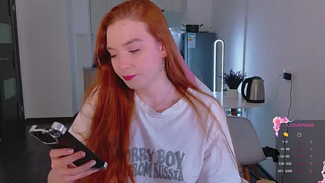 Snapshot of cinnabon_girls chatting on April 15, 2026, 6:01 pm cinnabon girls online show from April 15, 2026, 6:01 pm