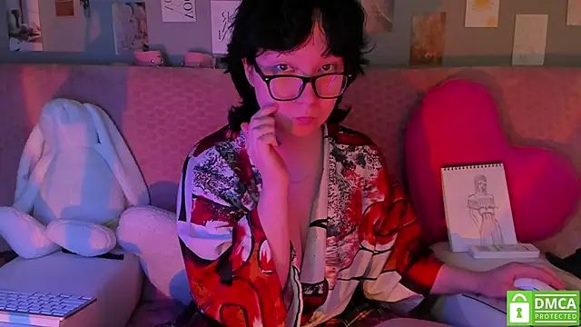 dreamgirllovee online show from March 9, 2025, 3:43 am