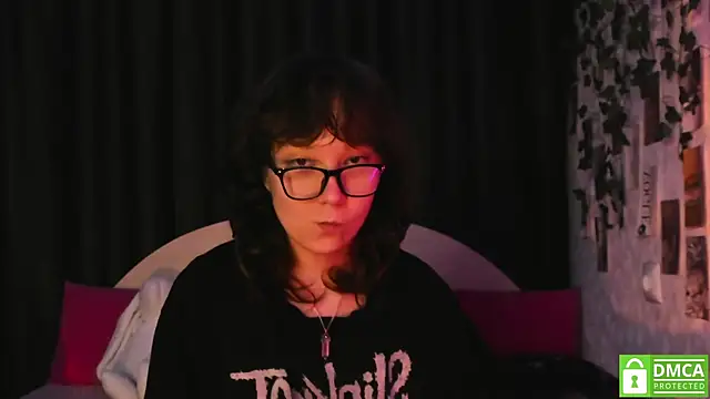 dreamgirllovee online show from September 24, 2025, 9:10 pm