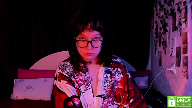 dreamgirllovee online show from October 9, 2025, 10:32 pm