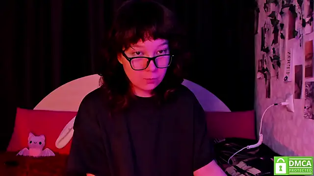 dreamgirllovee online show from November 6, 2025, 2:37 am