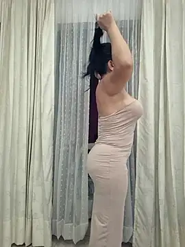 viollett 28 online show from November 25, 2025, 11:27 pm