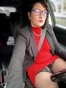 Snapshot of ZhenjaPoledance chatting on November 6, 2025, 8:40 am ZhenjaPoledance online show from November 6, 2025, 8:40 am