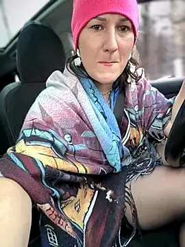 Snapshot of ZhenjaPoledance chatting on December 14, 2025, 8:09 am ZhenjaPoledance online show from December 14, 2025, 8:09 am