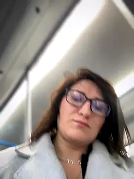 Snapshot of ZhenjaPoledance chatting on October 27, 2025, 10:27 am ZhenjaPoledance online show from October 27, 2025, 10:27 am