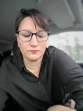 Snapshot of ZhenjaPoledance chatting on January 16, 2026, 6:28 am ZhenjaPoledance online show from January 16, 2026, 6:28 am