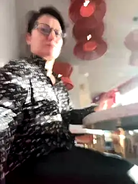 Snapshot of ZhenjaPoledance chatting on November 23, 2025, 8:02 am ZhenjaPoledance online show from November 23, 2025, 8:02 am