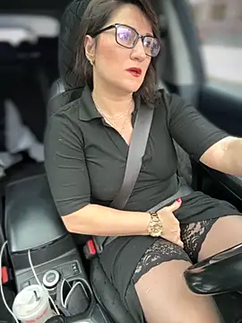 Snapshot of ZhenjaPoledance chatting on October 29, 2025, 8:57 am ZhenjaPoledance online show from October 29, 2025, 8:57 am