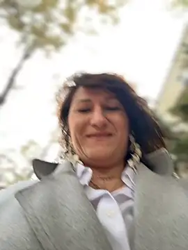 Snapshot of ZhenjaPoledance chatting on October 17, 2025, 6:50 am ZhenjaPoledance online show from October 17, 2025, 6:50 am