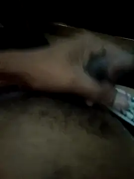 Snapshot of Ursonego chatting on December 4, 2025, 1:15 am Ursonego online show from December 4, 2025, 1:15 am