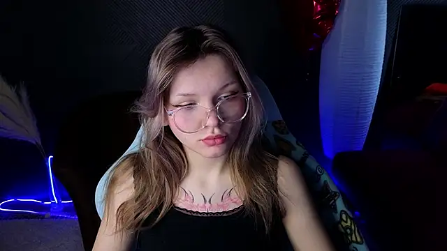 LitaBrom online show from March 15, 2025, 4:13 am