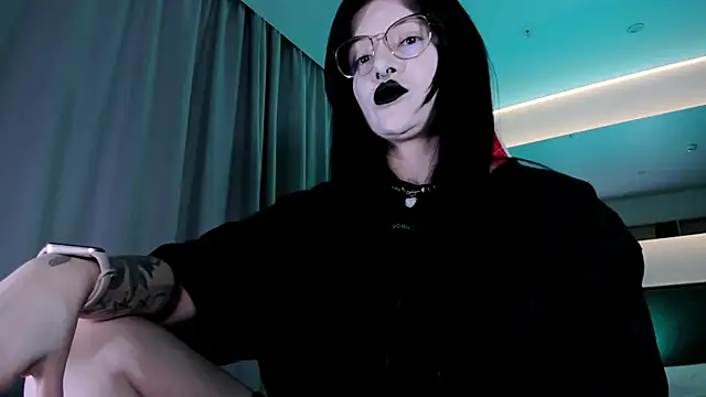 Snapshot of _Goddess_Misha_ chatting on February 26, 2025, 1:36 am Goddess Misha online show from February 26, 2025, 1:36 am