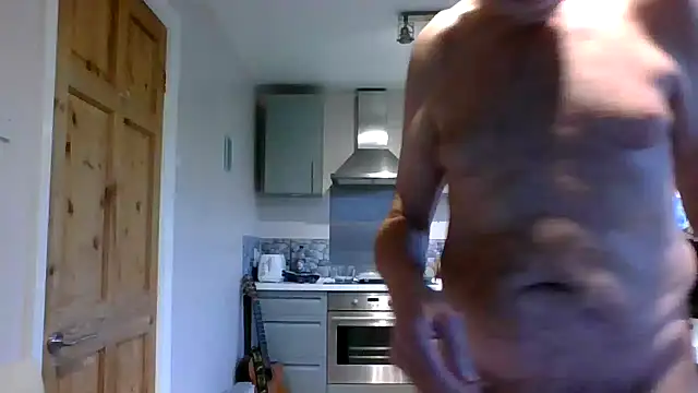 Snapshot of jimmybenido chatting on October 15, 2025, 4:37 pm jimmybenido online show from October 15, 2025, 4:37 pm