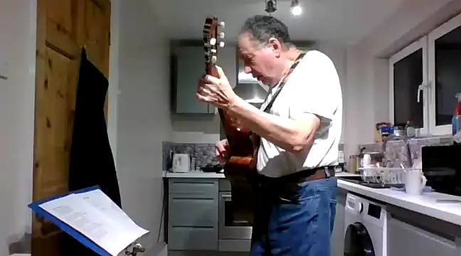 Snapshot of jimmybenido chatting on January 21, 2025, 5:20 pm jimmybenido online show from January 21, 2025, 5:20 pm