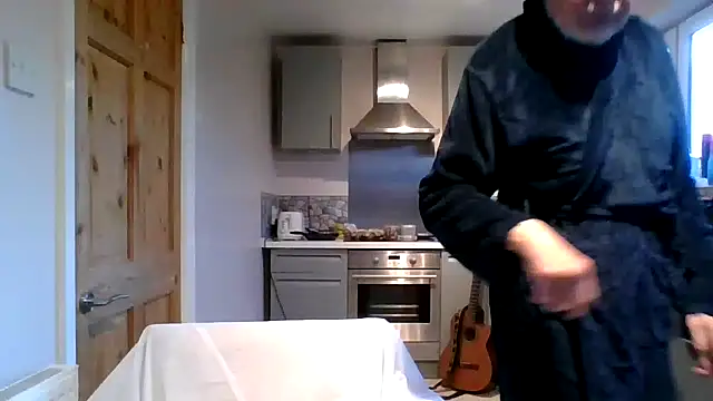 Snapshot of jimmybenido chatting on February 26, 2025, 5:10 pm jimmybenido online show from February 26, 2025, 5:10 pm