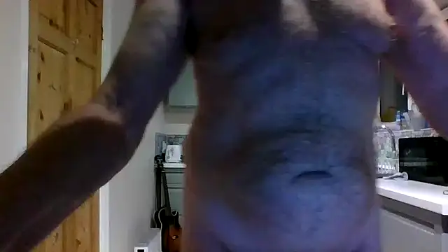 Snapshot of jimmybenido chatting on November 9, 2025, 5:28 pm jimmybenido online show from November 9, 2025, 5:28 pm