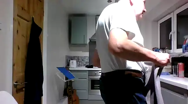 Snapshot of jimmybenido chatting on January 15, 2025, 5:47 pm jimmybenido online show from January 15, 2025, 5:47 pm