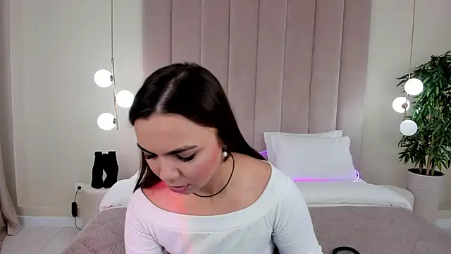 CamillaLarson online show from February 24, 2025, 3:02 am