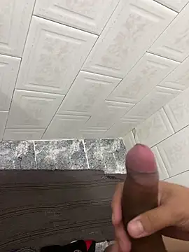 asrrael 22 online show from December 17, 2025, 10:48 pm