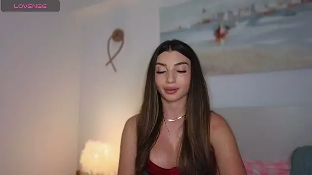 Snapshot of ReyaSophia chatting on April 3, 2026, 8:15 pm ReyaSophia online show from April 3, 2026, 8:15 pm