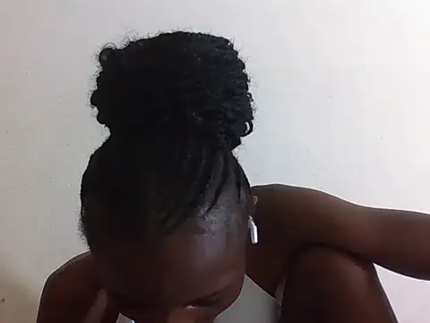Snapshot of SexyNeedle22 chatting on September 17, 2025, 9:17 pm SexyNeedle22 online show from September 17, 2025, 9:17 pm