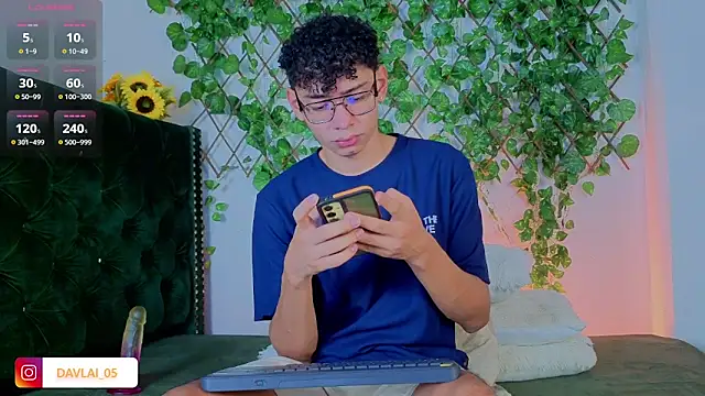 Daviid laidd online show from November 7, 2025, 9:41 pm