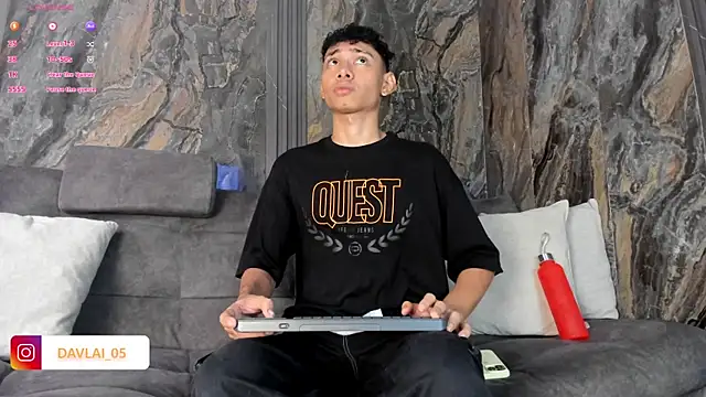 Daviid laidd online show from April 7, 2026, 7:26 pm