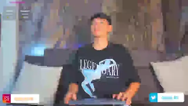 Snapshot of Daviid_laidd chatting on May 28, 2026, 12:33 pm Daviid laidd online show from May 28, 2026, 12:33 pm