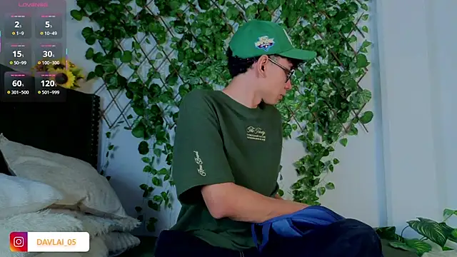 Daviid laidd online show from November 10, 2025, 7:41 pm