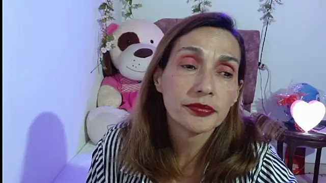 Snapshot of italagomez_ chatting on November 20, 2025, 11:58 pm italagomez online show from November 20, 2025, 11:58 pm