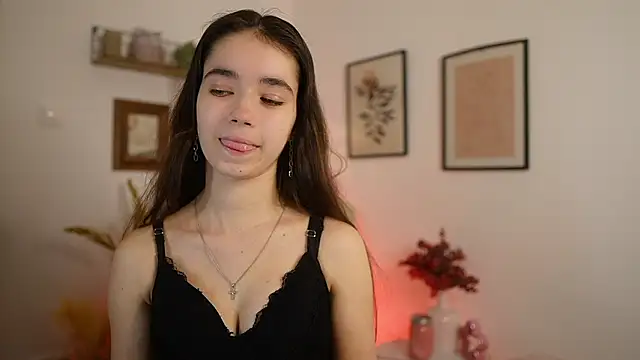 Snapshot of Gia_Paige18 chatting on February 8, 2026, 7:11 pm Gia Paige18 online show from February 8, 2026, 7:11 pm