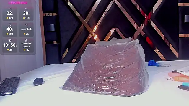 Snapshot of sweetebonny1 chatting on December 21, 2024, 10:17 am sweetebonny1 online show from December 21, 2024, 10:17 am