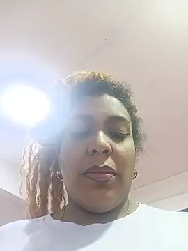 ELLA KELLY online show from July 3, 2026, 11:39 am