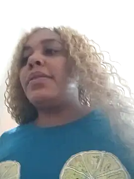 ELLA KELLY online show from January 14, 2026, 11:58 am