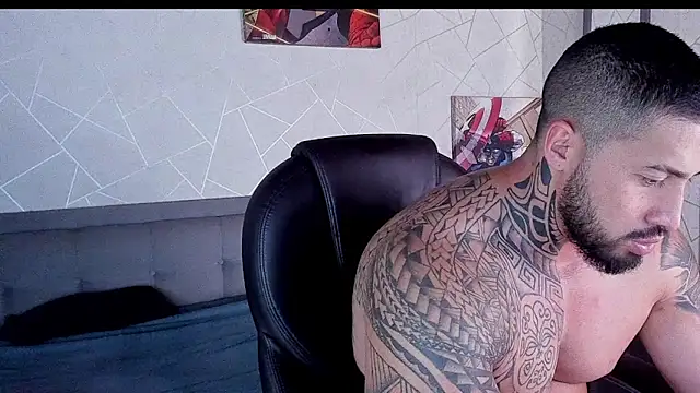 Snapshot of Cristian_Walker chatting on February 25, 2026, 11:43 am Cristian Walker online show from February 25, 2026, 11:43 am