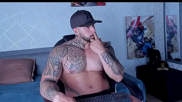 Snapshot of Cristian_Walker chatting on March 13, 2026, 12:32 pm Cristian Walker online show from March 13, 2026, 12:32 pm