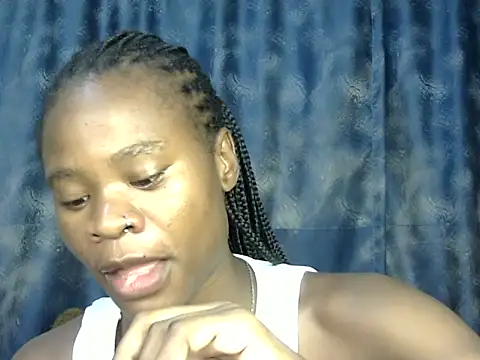 Snapshot of sweetblackbeauty001 chatting on June 4, 2026, 9:19 pm sweetblackbeauty001 online show from June 4, 2026, 9:19 pm