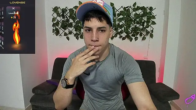 Snapshot of jonathanjoestar_ chatting on December 11, 2024, 8:50 pm jonathanjoestar online show from December 11, 2024, 8:50 pm