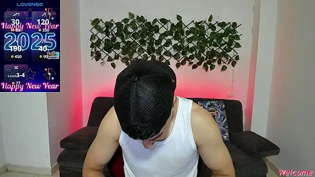 Snapshot of jonathanjoestar_ chatting on January 2, 2025, 8:02 pm jonathanjoestar online show from January 2, 2025, 8:02 pm