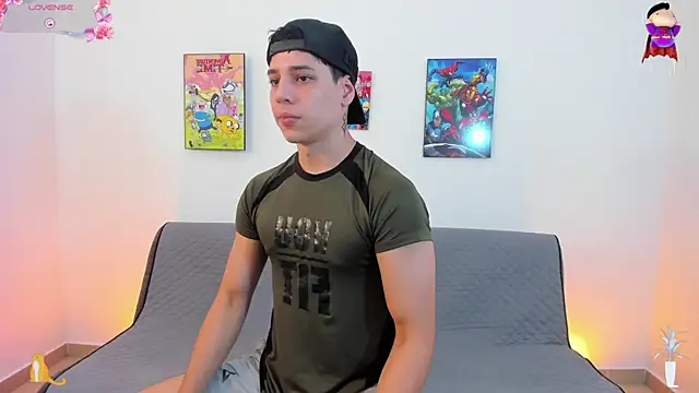 Snapshot of jonathanjoestar_ chatting on October 7, 2025, 8:32 pm jonathanjoestar online show from October 7, 2025, 8:32 pm