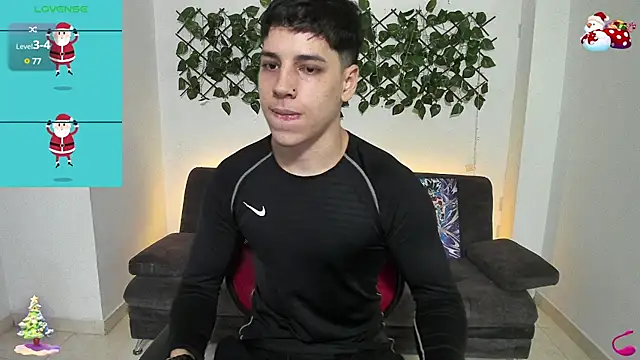 Snapshot of jonathanjoestar_ chatting on December 13, 2024, 8:26 pm jonathanjoestar online show from December 13, 2024, 8:26 pm
