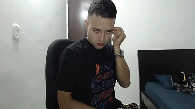 dimitriquiet05 online show from January 5, 2025, 5:20 am