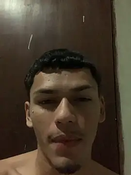 Snapshot of dolariano chatting on December 7, 2024, 10:12 pm dolariano online show from December 7, 2024, 10:12 pm