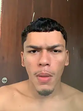 Snapshot of dolariano chatting on February 1, 2025, 12:15 pm dolariano online show from February 1, 2025, 12:15 pm