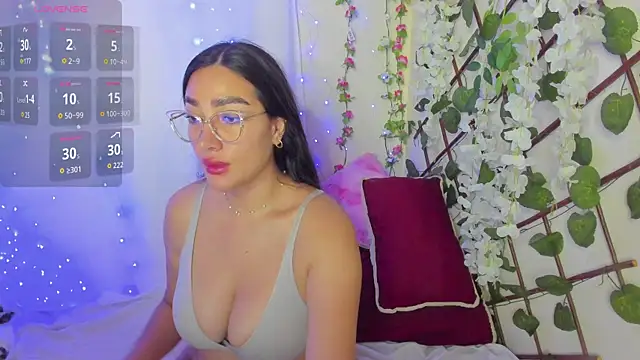 zara41 online show from May 13, 2026, 8:16 pm