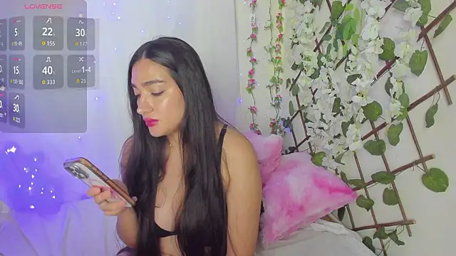 zara41 online show from March 11, 2026, 5:07 pm