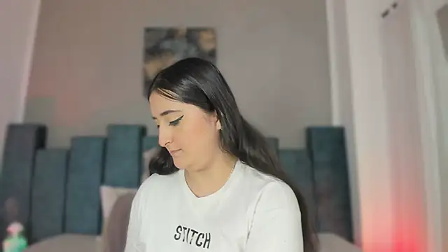 Kathia Morelli online show from February 6, 2026, 11:50 am