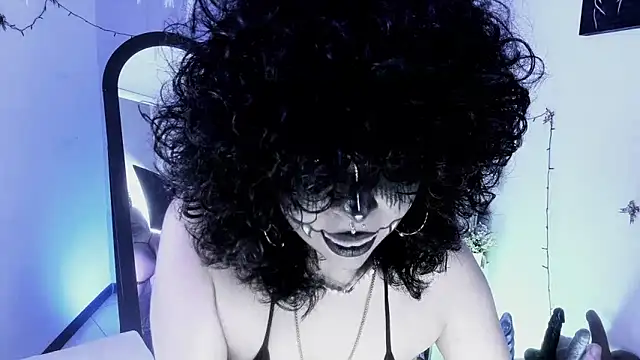 kuromi69 online show from March 4, 2026, 7:49 am